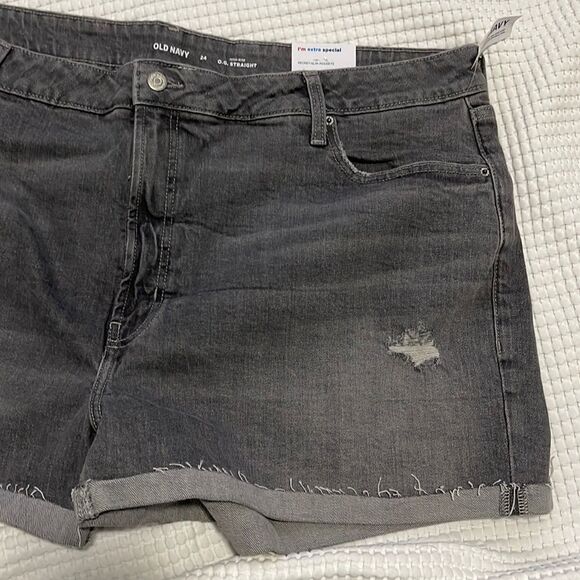 NWT- Old Navy- 28+ - Picture 4 of 8